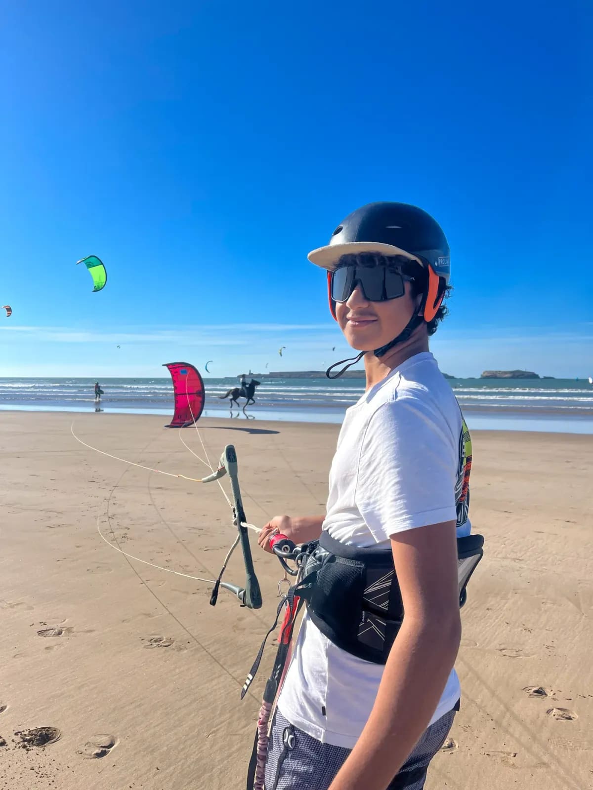 Cours de kitesurf pour enfants à Essaouira dès 12 ans — Windy Essaouira, moniteurs certifiés IKO